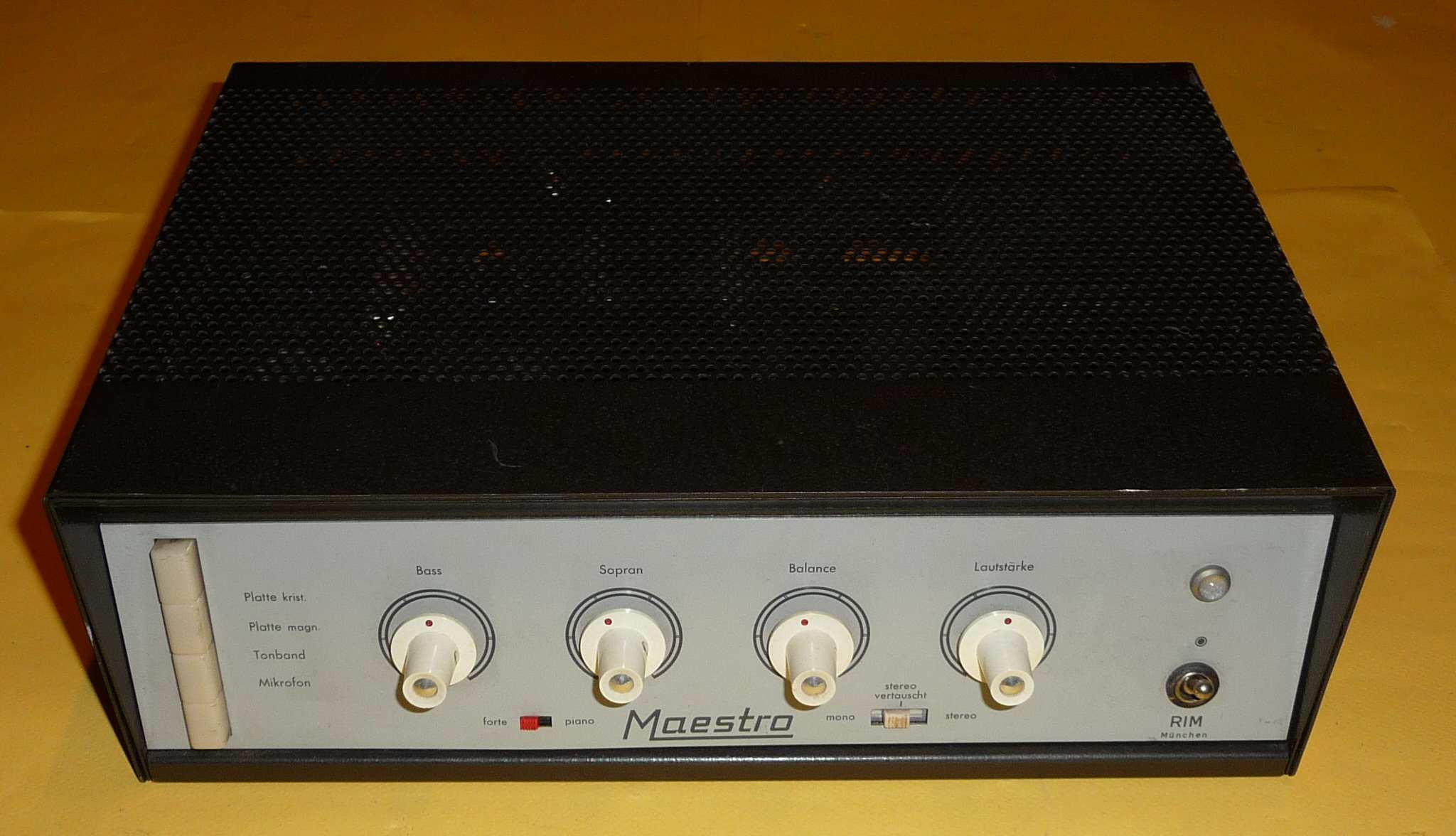 RIM-Maestro Maestro Radio RIM Mnchen ELL80 ECC83 Bausatz tube amp Rhrenverstrker tube classics