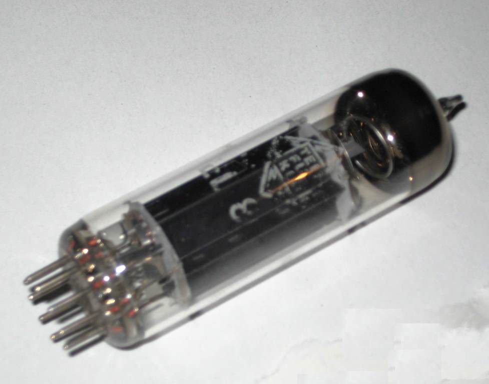 Siemens Telefunken Valvo Mullard ECL82 ECL 82 6BM8 Tube Rhre