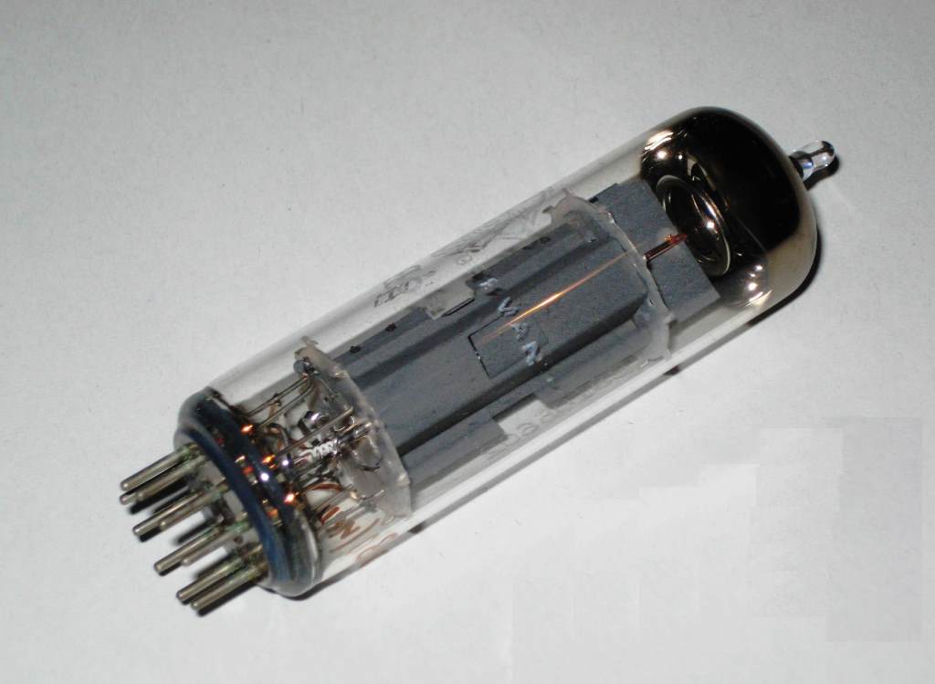 Siemens Telefunken Valvo Mullard ECL82 ECL 82 6BM8 Tube Rhre